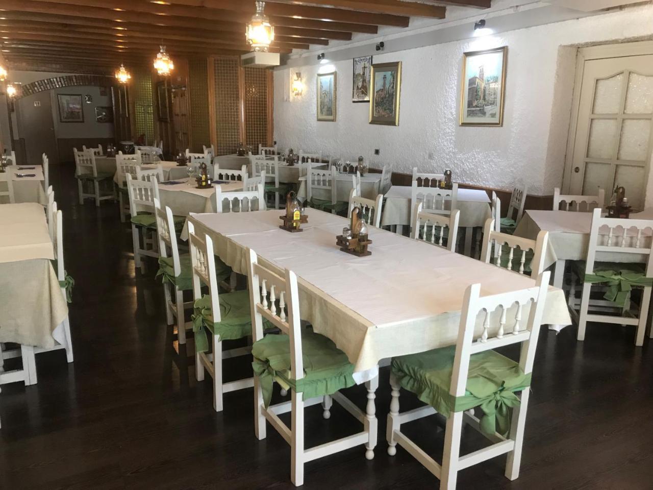 Hotel La Duquesa Pinos Genil Eksteriør billede
